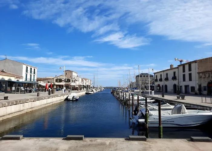 Appartement De Charme Sur Le Port De *